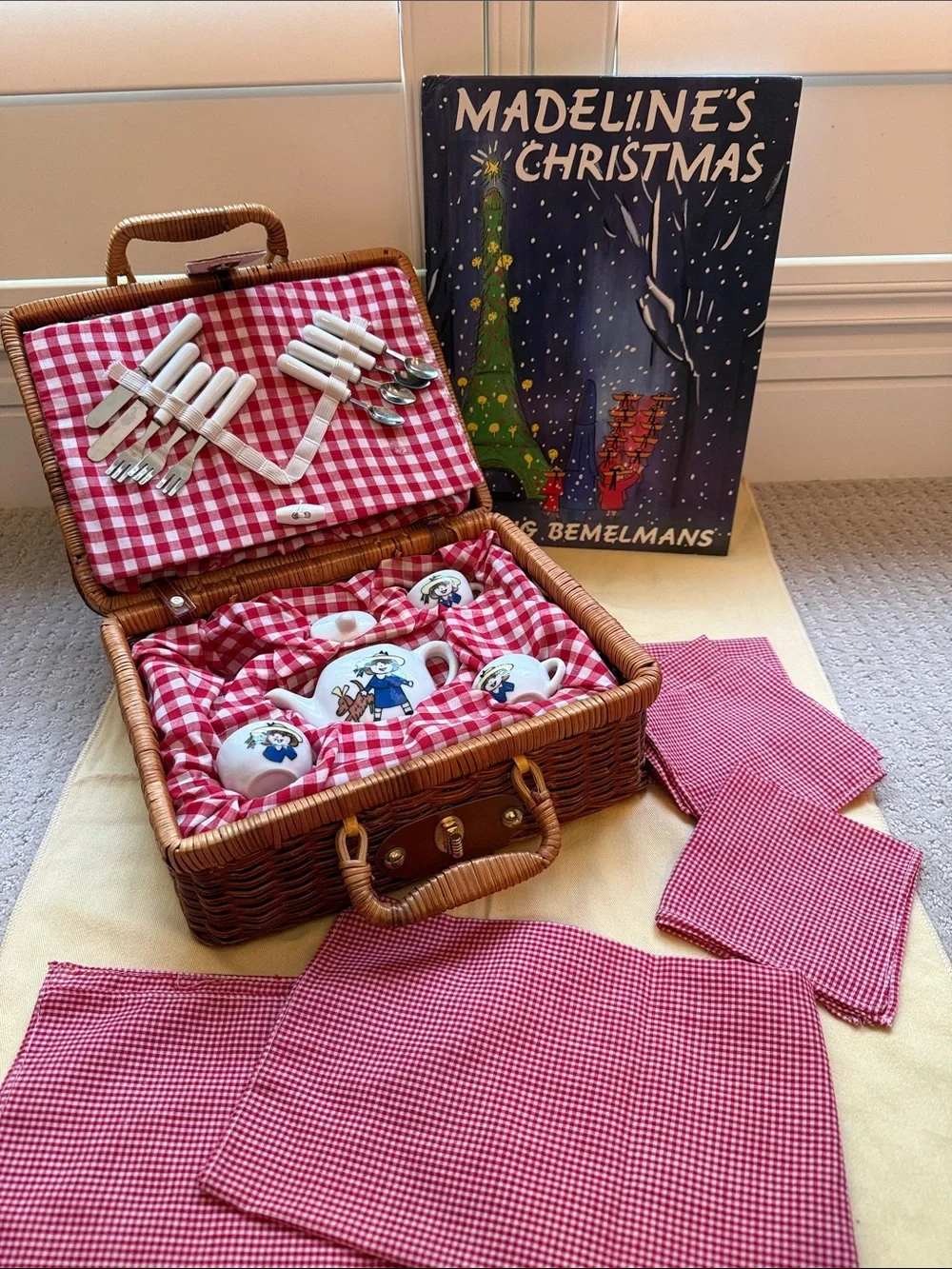 Madeline Vintage Wicker Picnic Basket Tea Set with Book